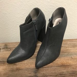 Michael Antonio Ankle Boots